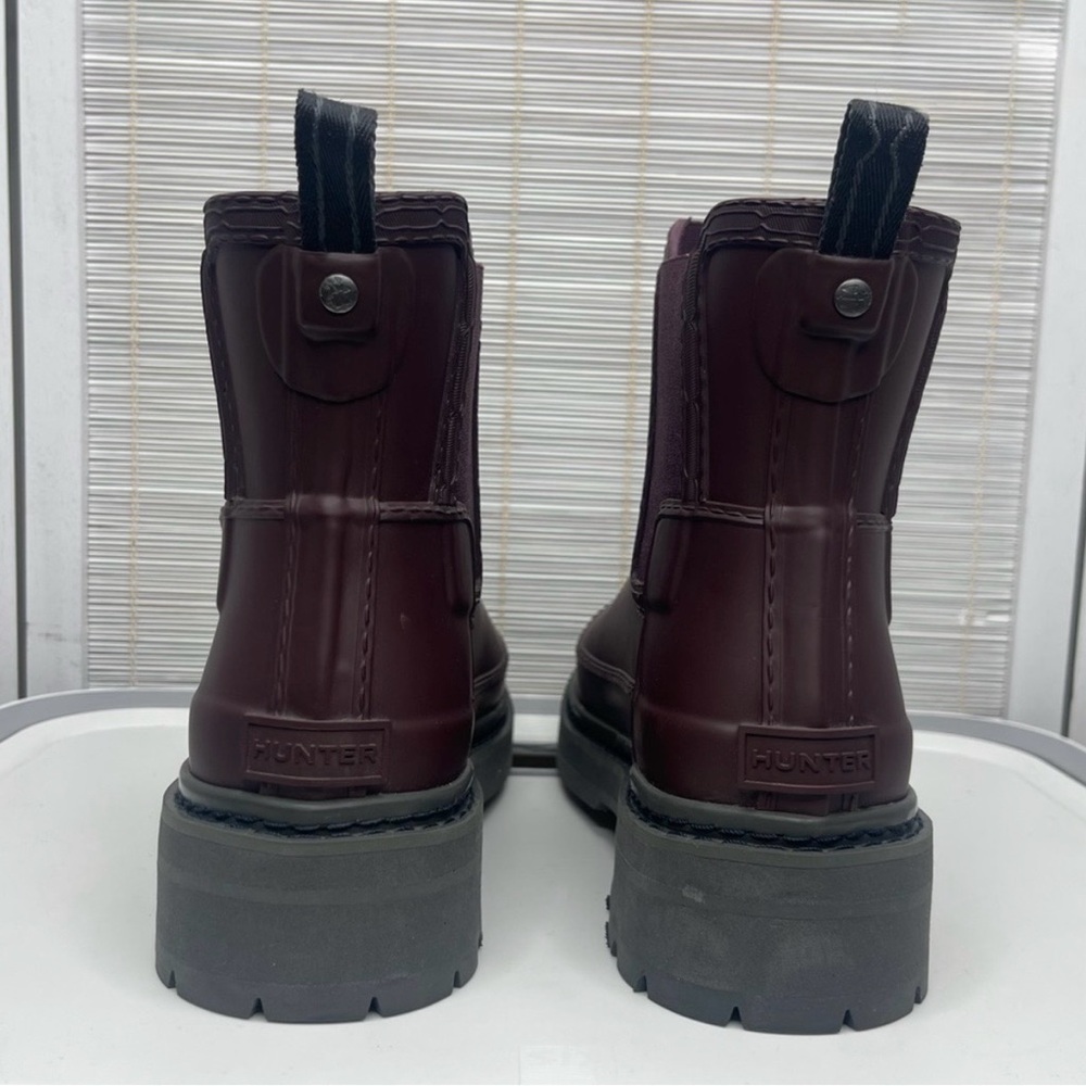 Hunter Refined Stitched Chelsea Boots - Picture 4 of 8
